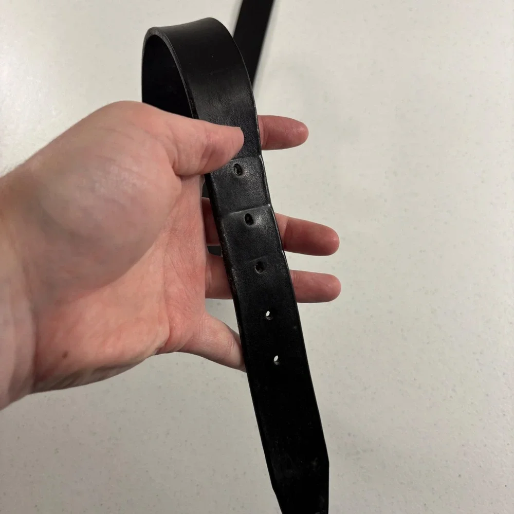 Fossil Basic Gear Mens Black Genuine Leather Belt Silver Buckle MB303600140 38